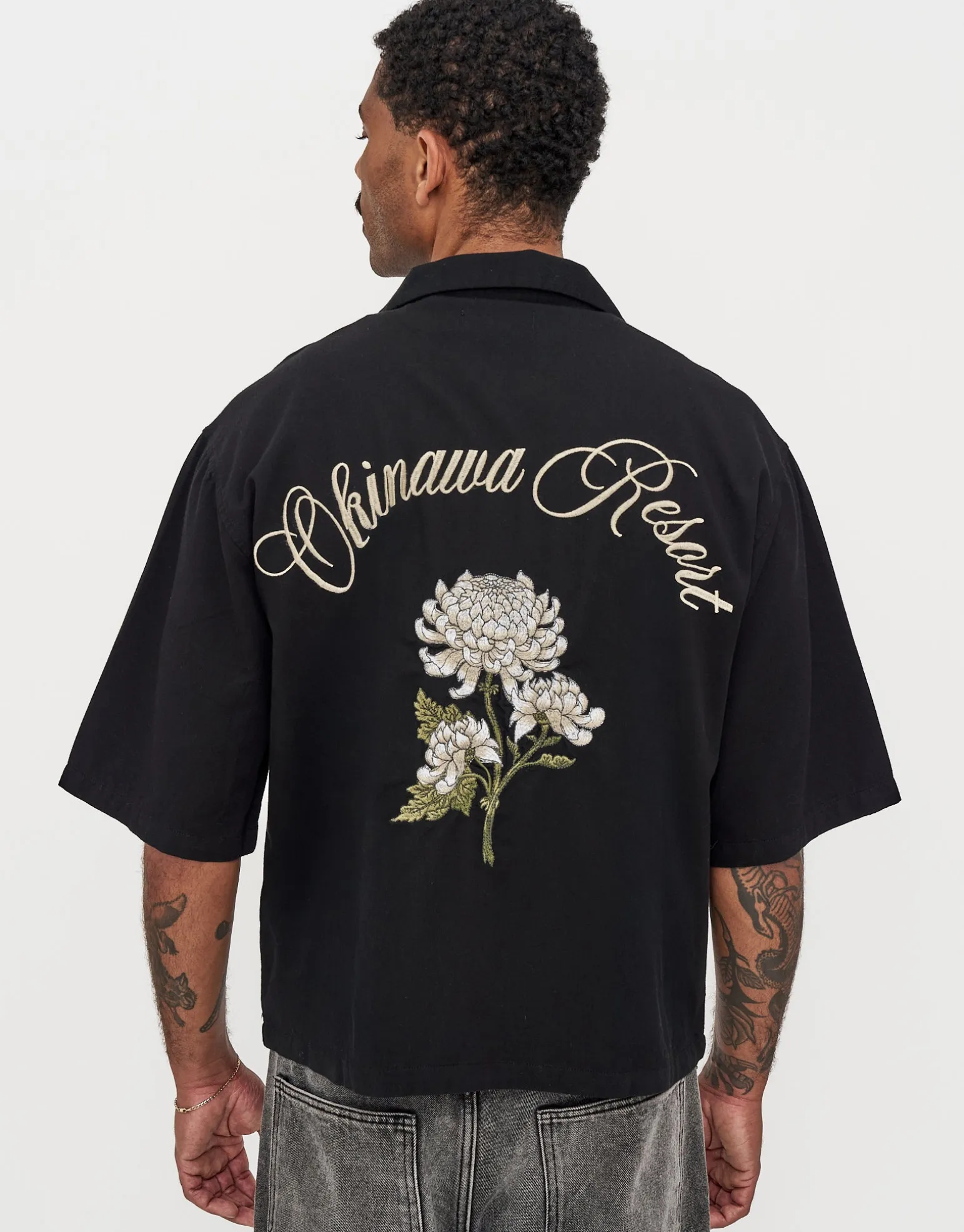 Okinawa Resort Short Sleeve Shirt in Black