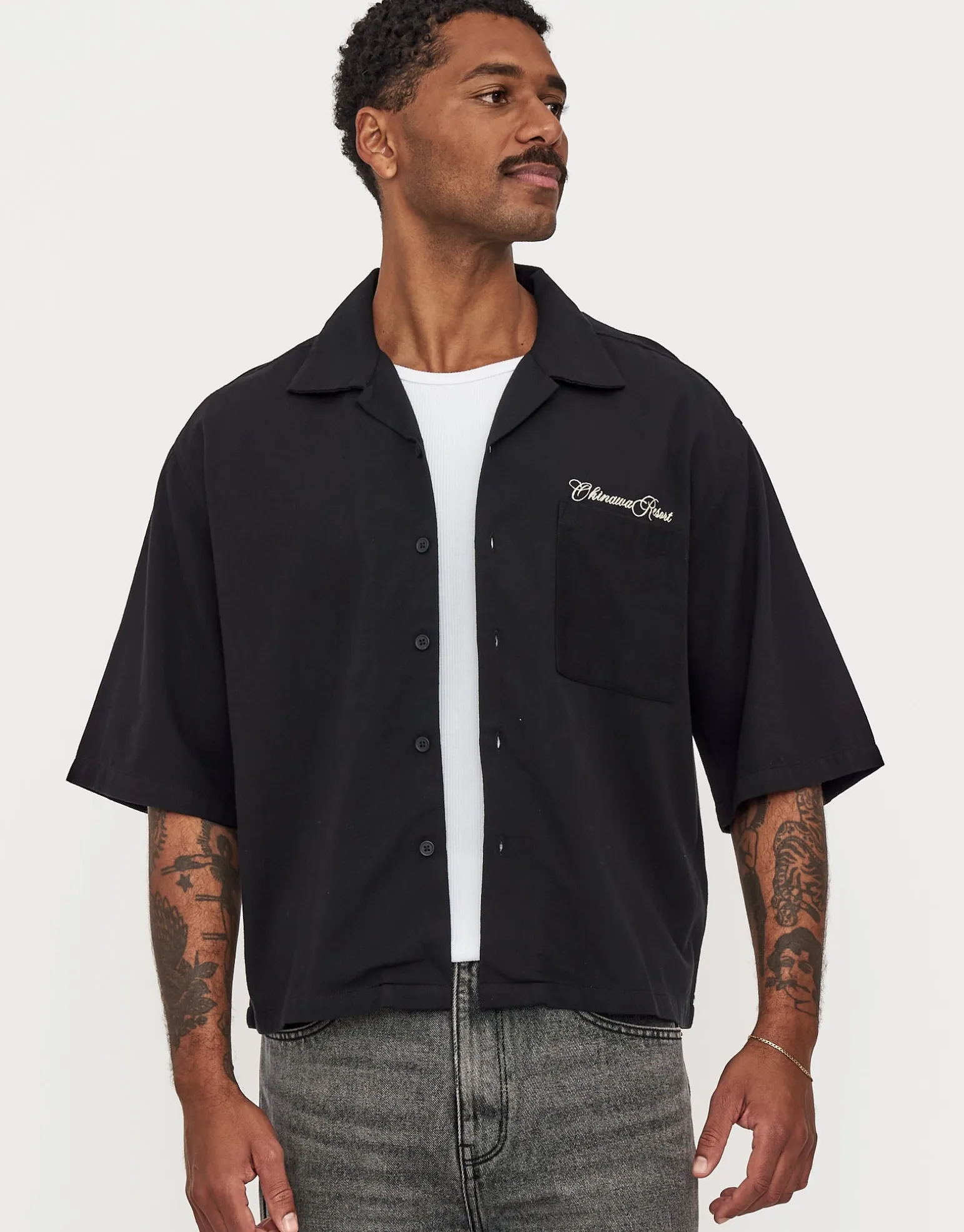 Okinawa Resort Short Sleeve Shirt in Black