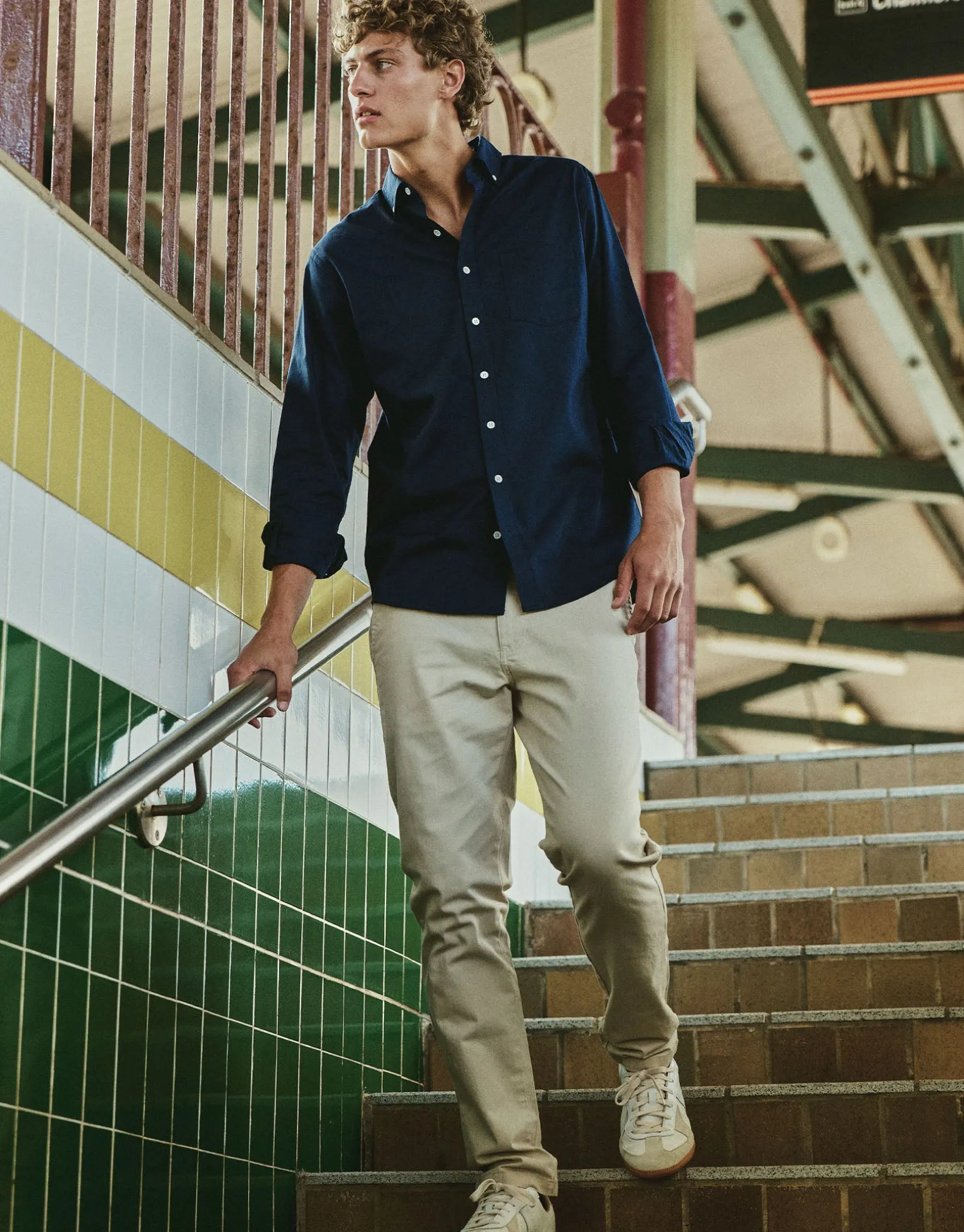 Oxford Stretch Long Sleeve Shirt in Black