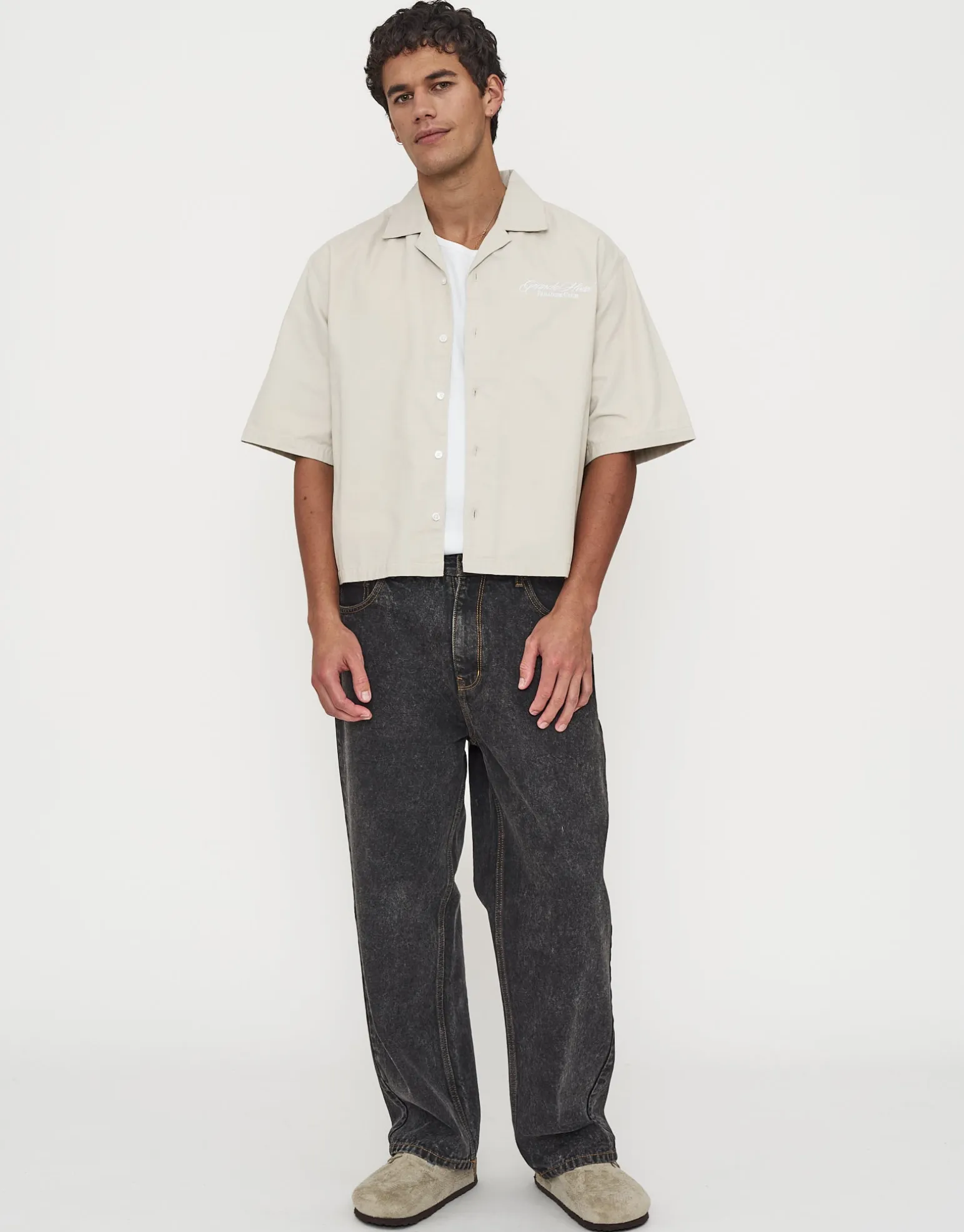 Paradise Club Cropped Short Sleeve Shirt in Desert Stone