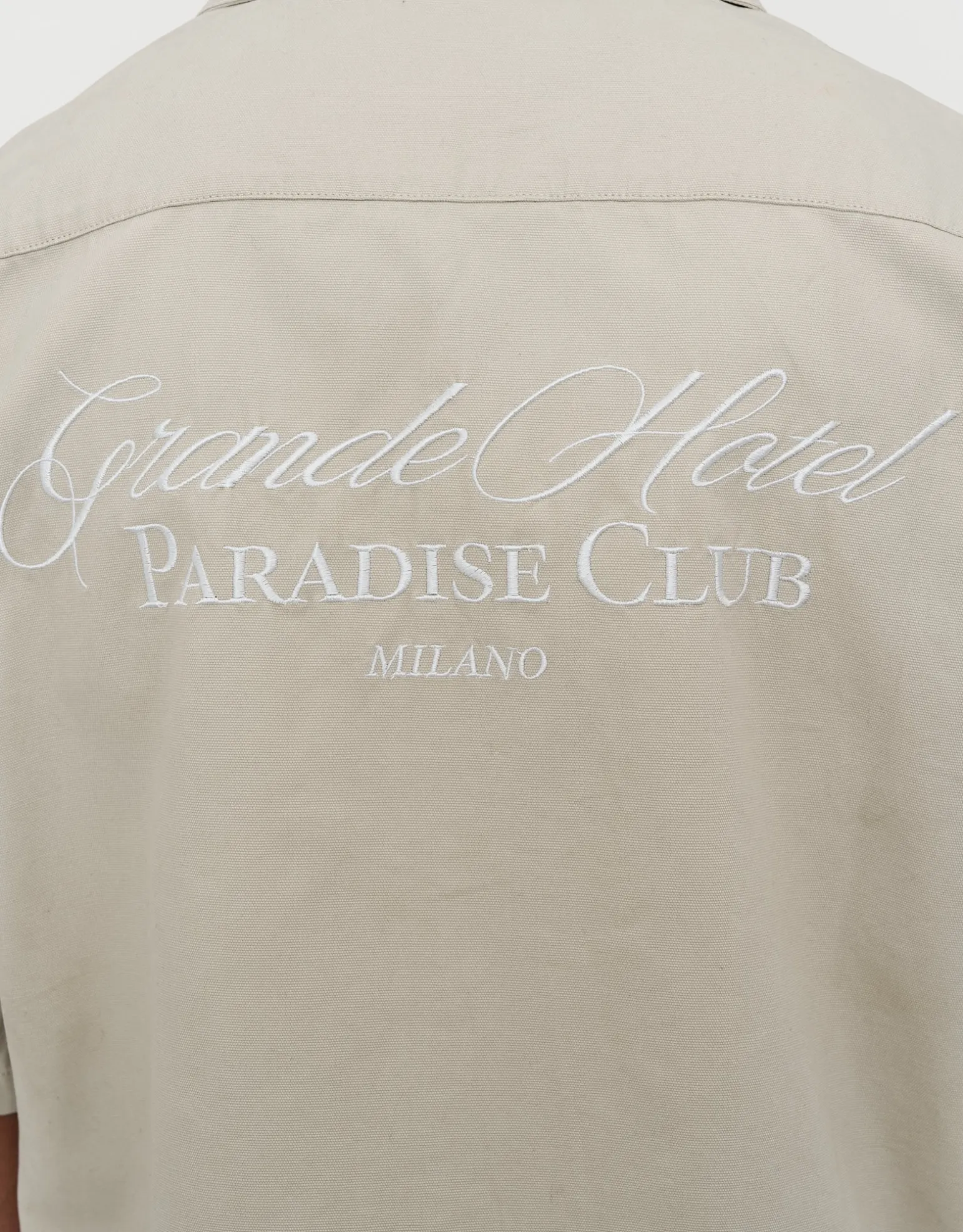 Paradise Club Cropped Short Sleeve Shirt in Desert Stone