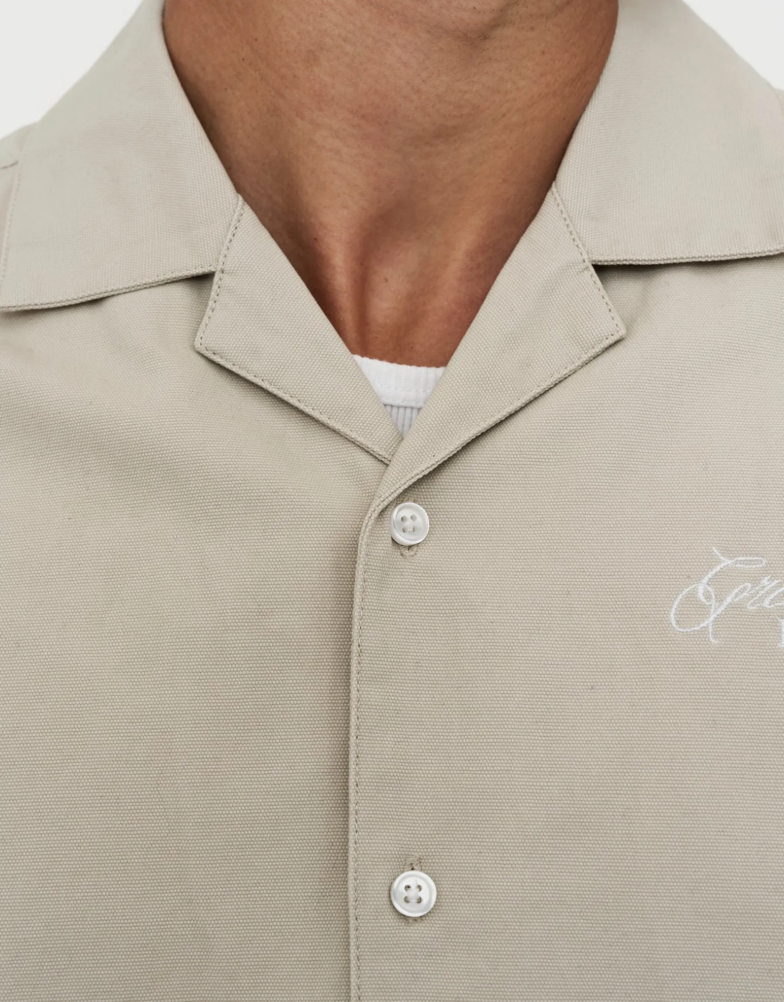 Paradise Club Cropped Short Sleeve Shirt in Desert Stone