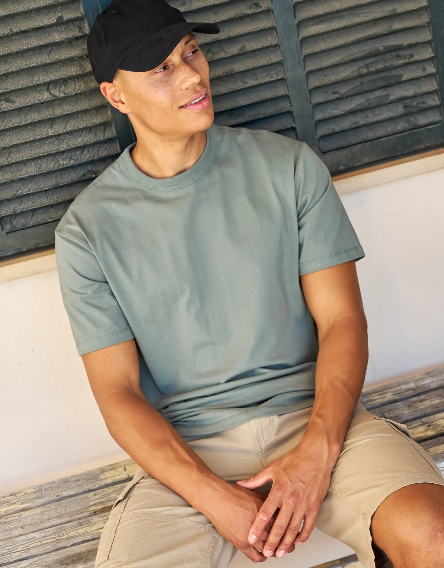 Perfect Relaxed Fit T Shirt in Solid Black