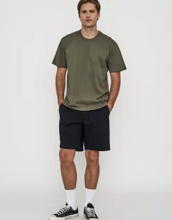 Perfect Relaxed Fit T Shirt in Solid Black