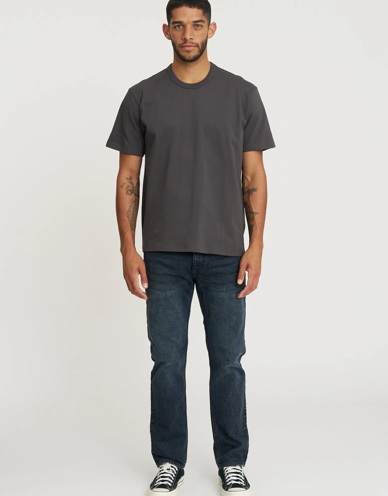 Perfect Relaxed Fit T Shirt in Solid Black