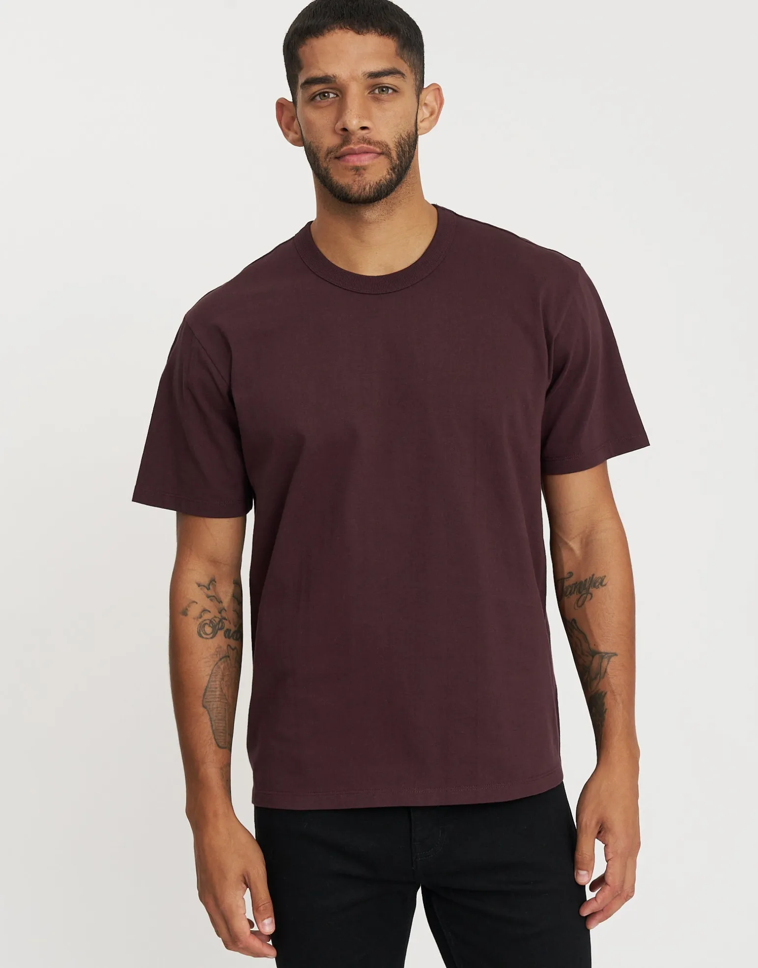 Perfect Relaxed Fit T Shirt in Solid Black