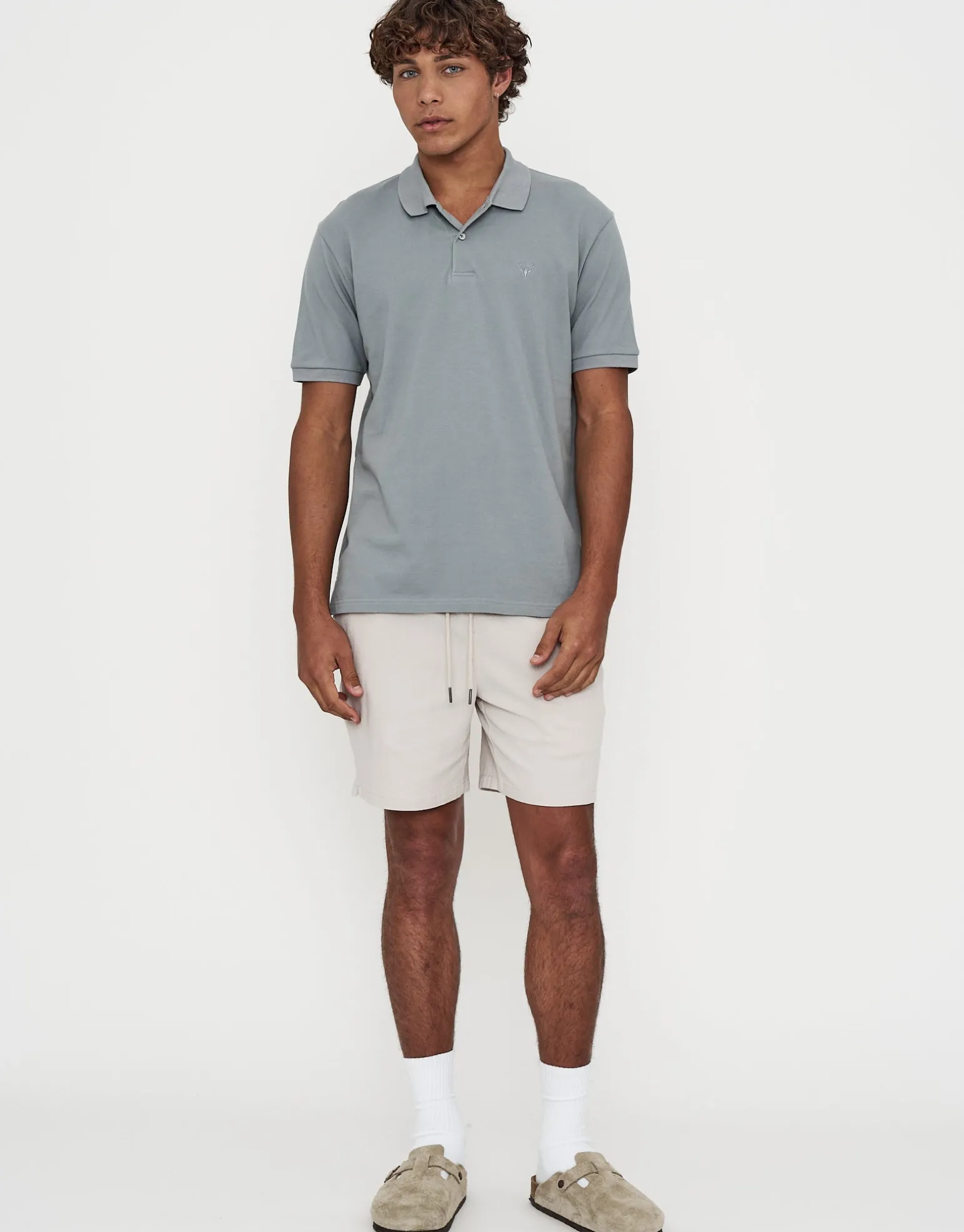 Pique Short Sleeve Polo in Pebble