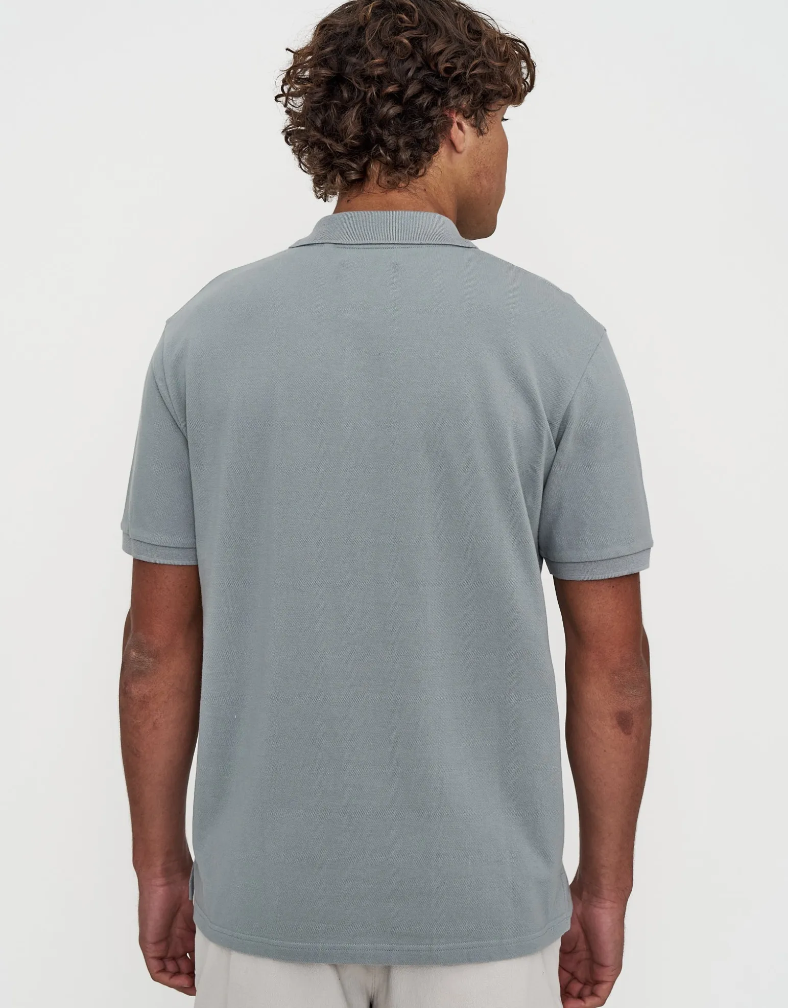 Pique Short Sleeve Polo in Pebble