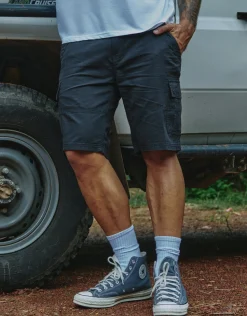 Plain Regular Fit Cargo Shorts in Black