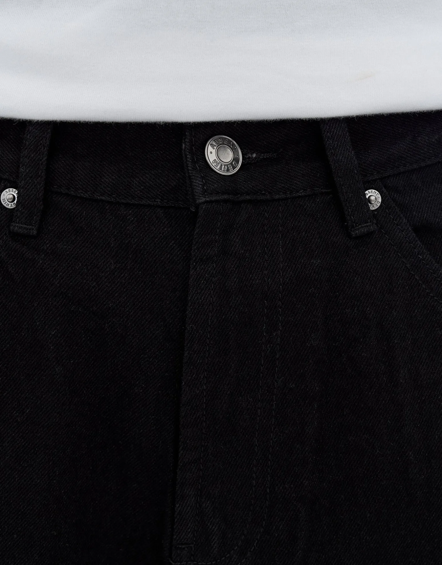 Relaxed Fit Denim Shorts in Vintage Mid Blue