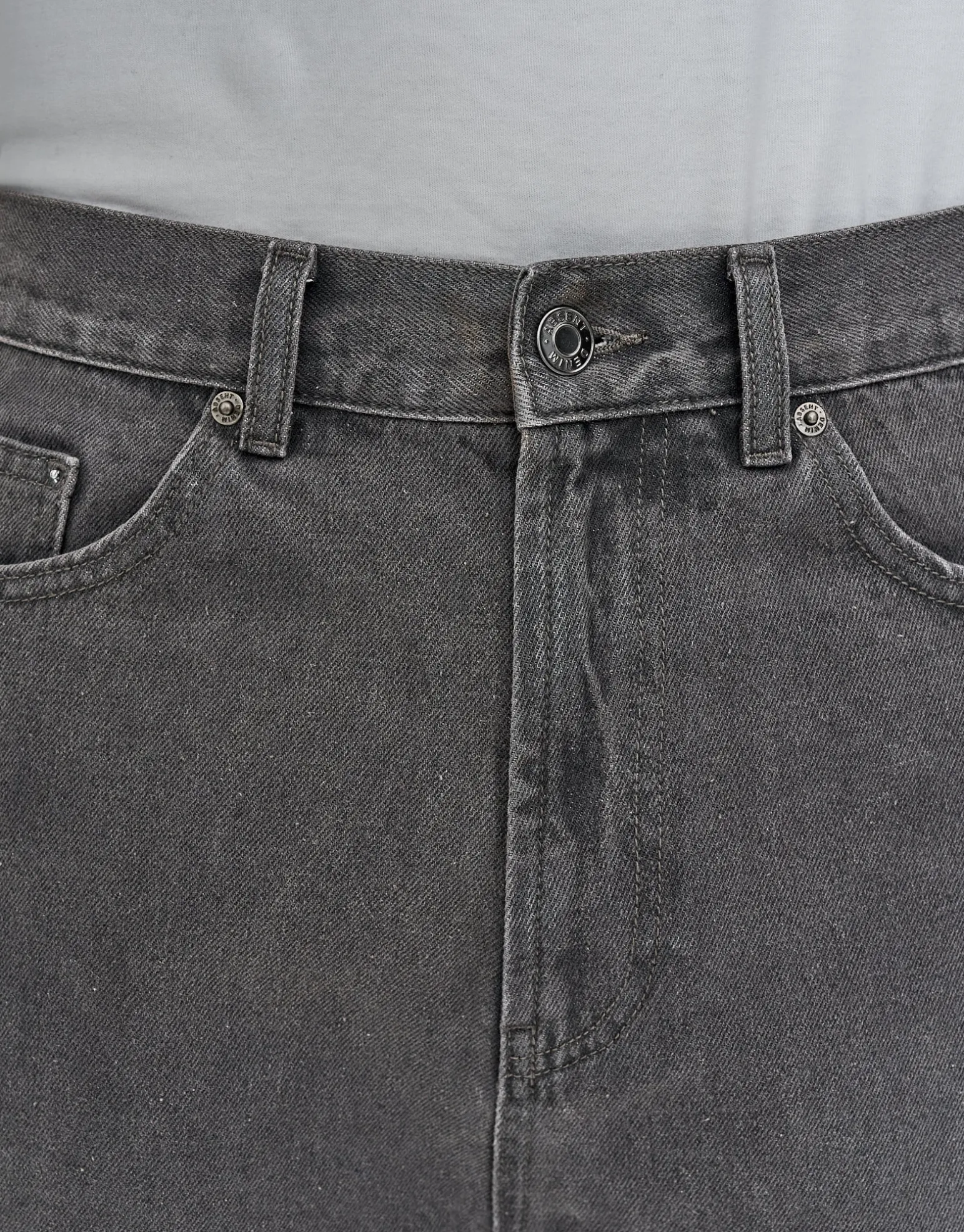 Relaxed Fit Denim Shorts in Washed Black