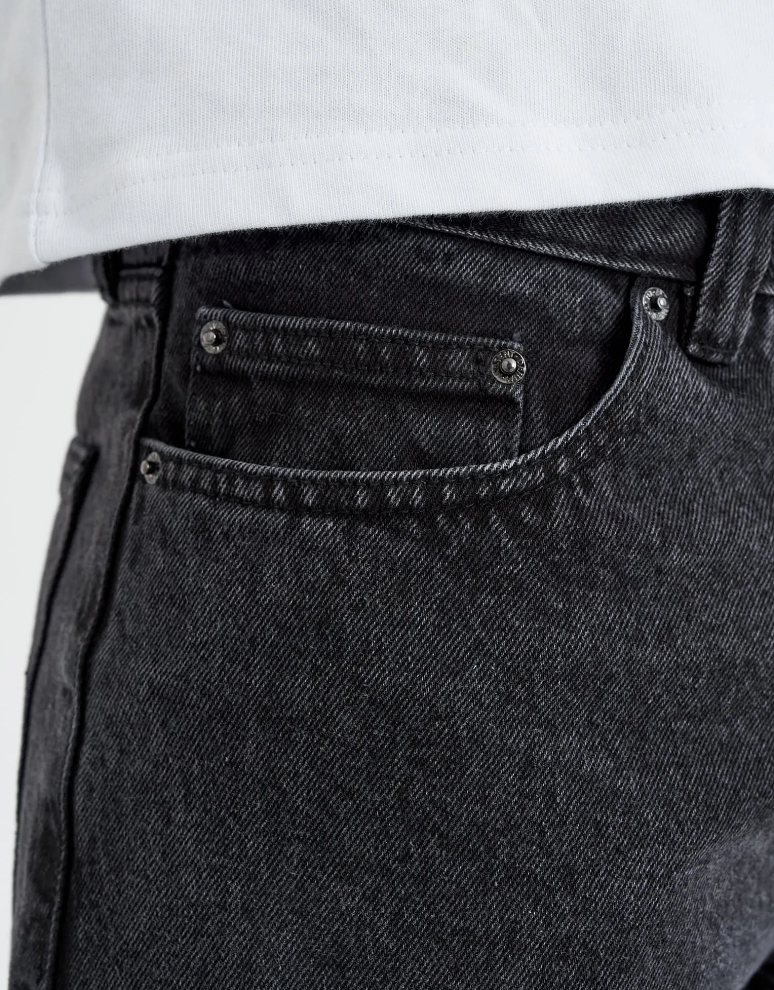 Relaxed Fit Jeans in Grey