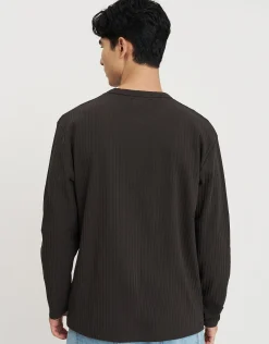 Ribbed Long Sleeve T-Shirt in Chocolate