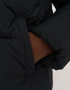 Ripstop Puffer Jacket in Black