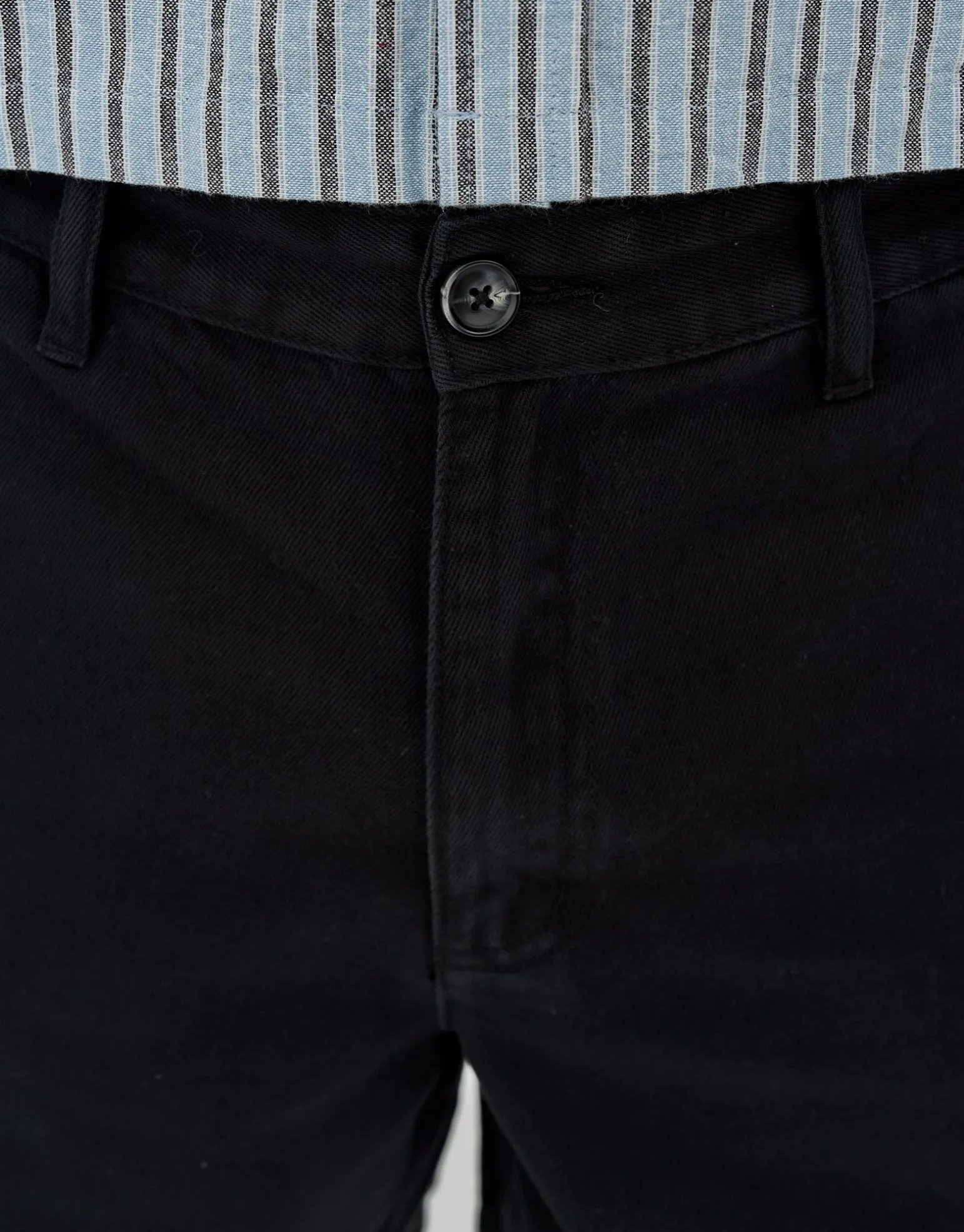 Short Chino Shorts in Black