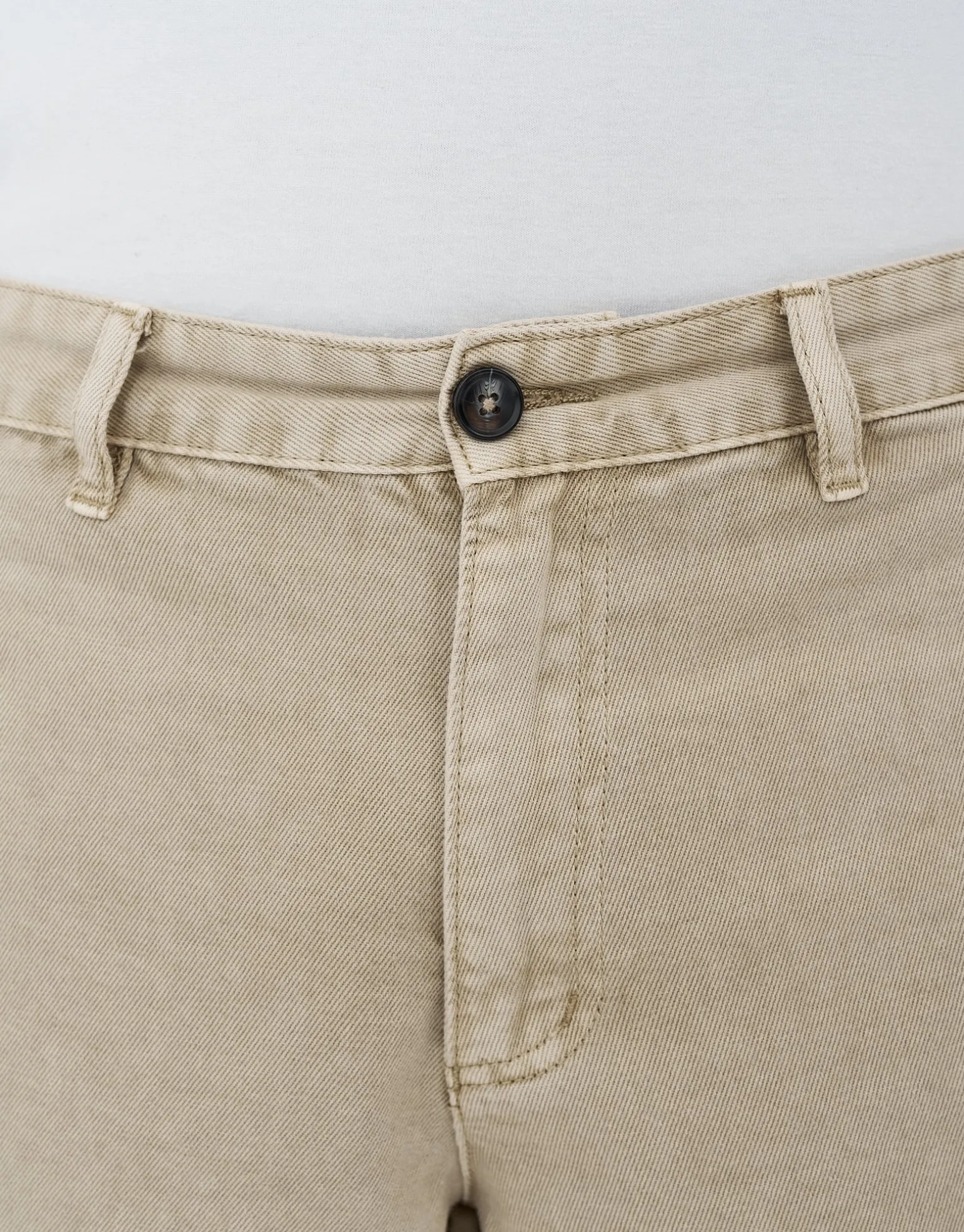 Short Chino Shorts in Black
