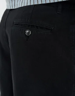 Short Chino Shorts in Black