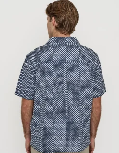Small Diamond Waffle Short Sleeve Shirt in Navy