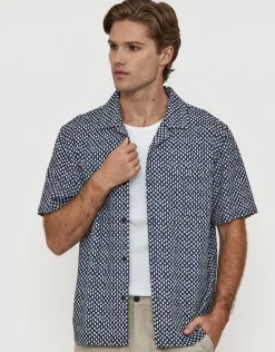 Small Diamond Waffle Short Sleeve Shirt in Navy
