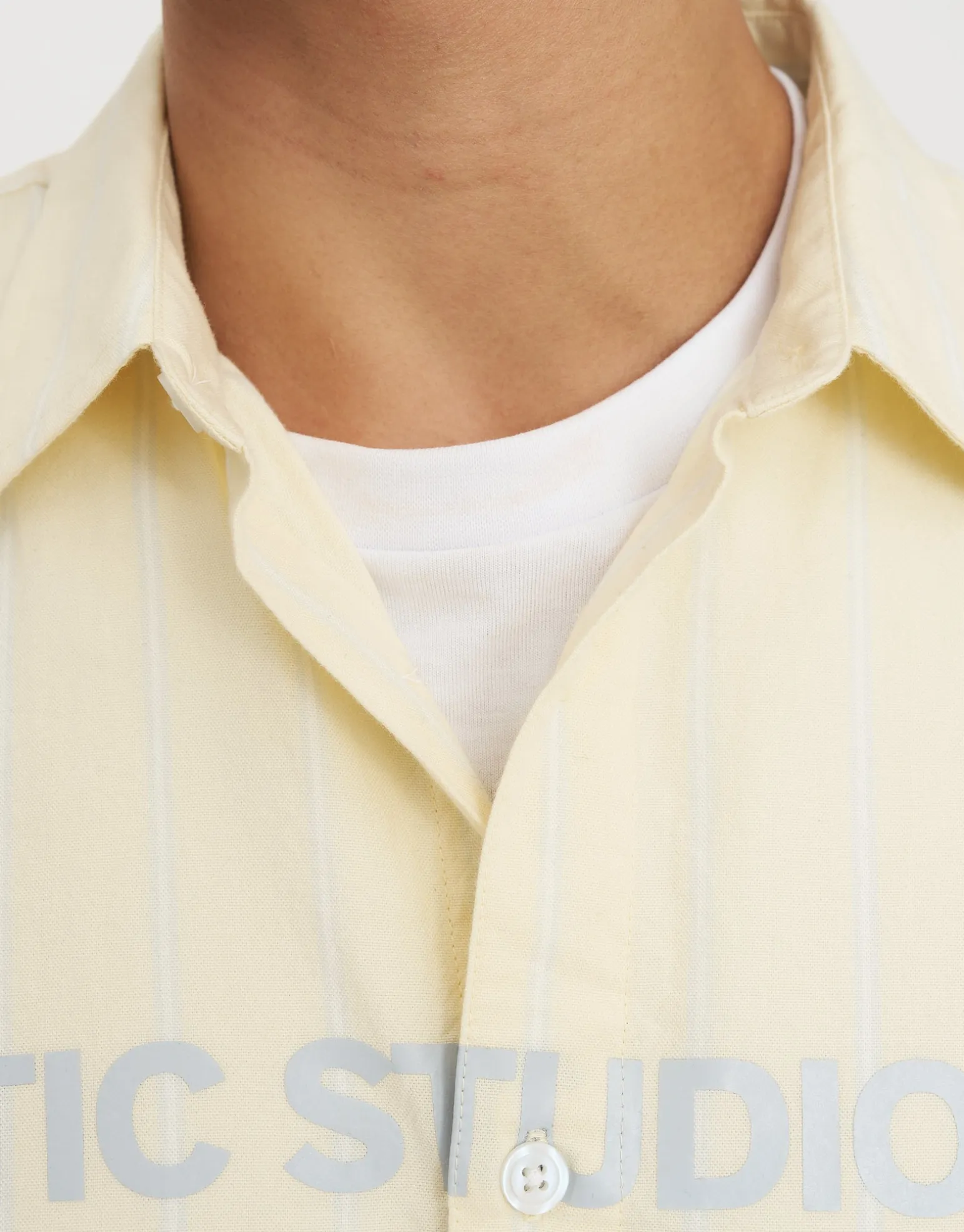 Stacked Stactic Printed Short Sleeve Shirt in Yellow/white