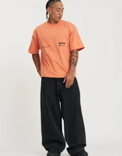 Static Supply Leisure Box Fit T Shirt in Blanc