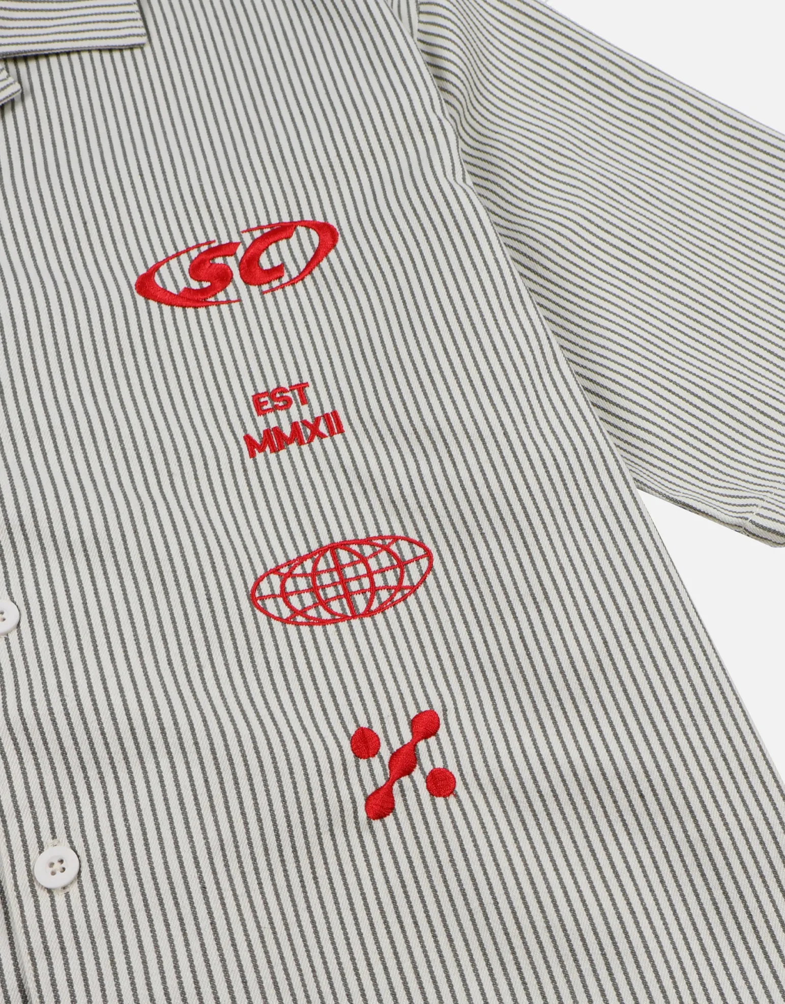 Static Supply Striped Cropped Short Sleeve Shirt in Grey/white