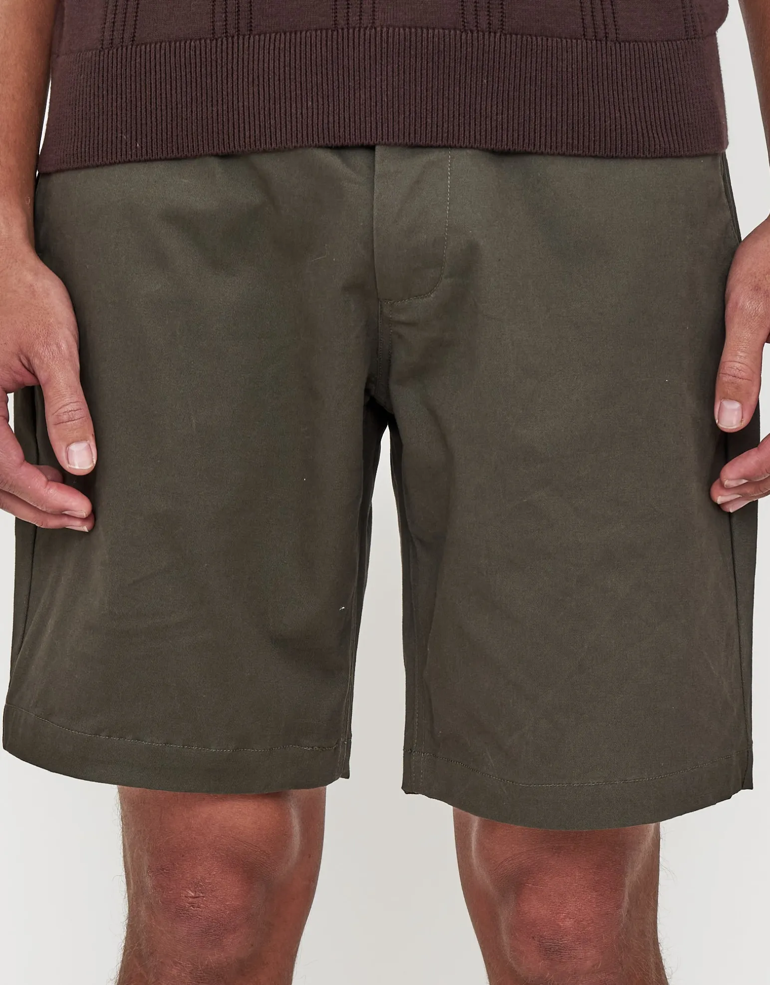 Stretch Chino Slim Fit Shorts in Sand