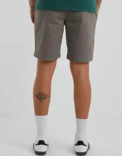Stretch Chino Slim Fit Shorts in Black
