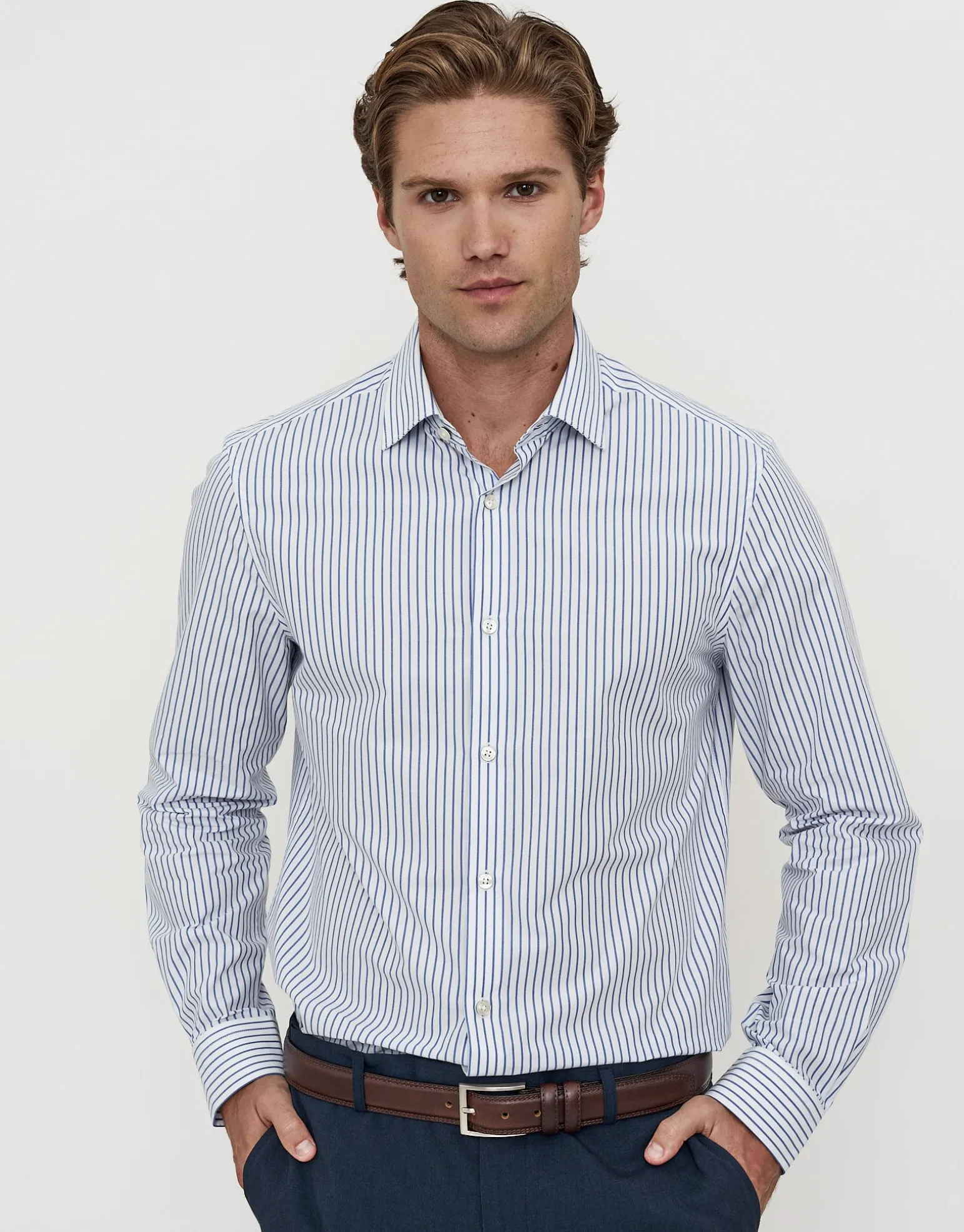 Striped Long Sleeve Dress Shirt in White/blue