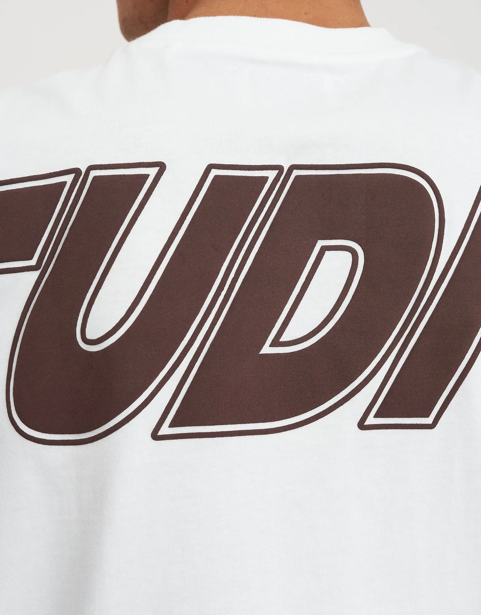 Studios Relaxed Fit T Shirt in Black 002