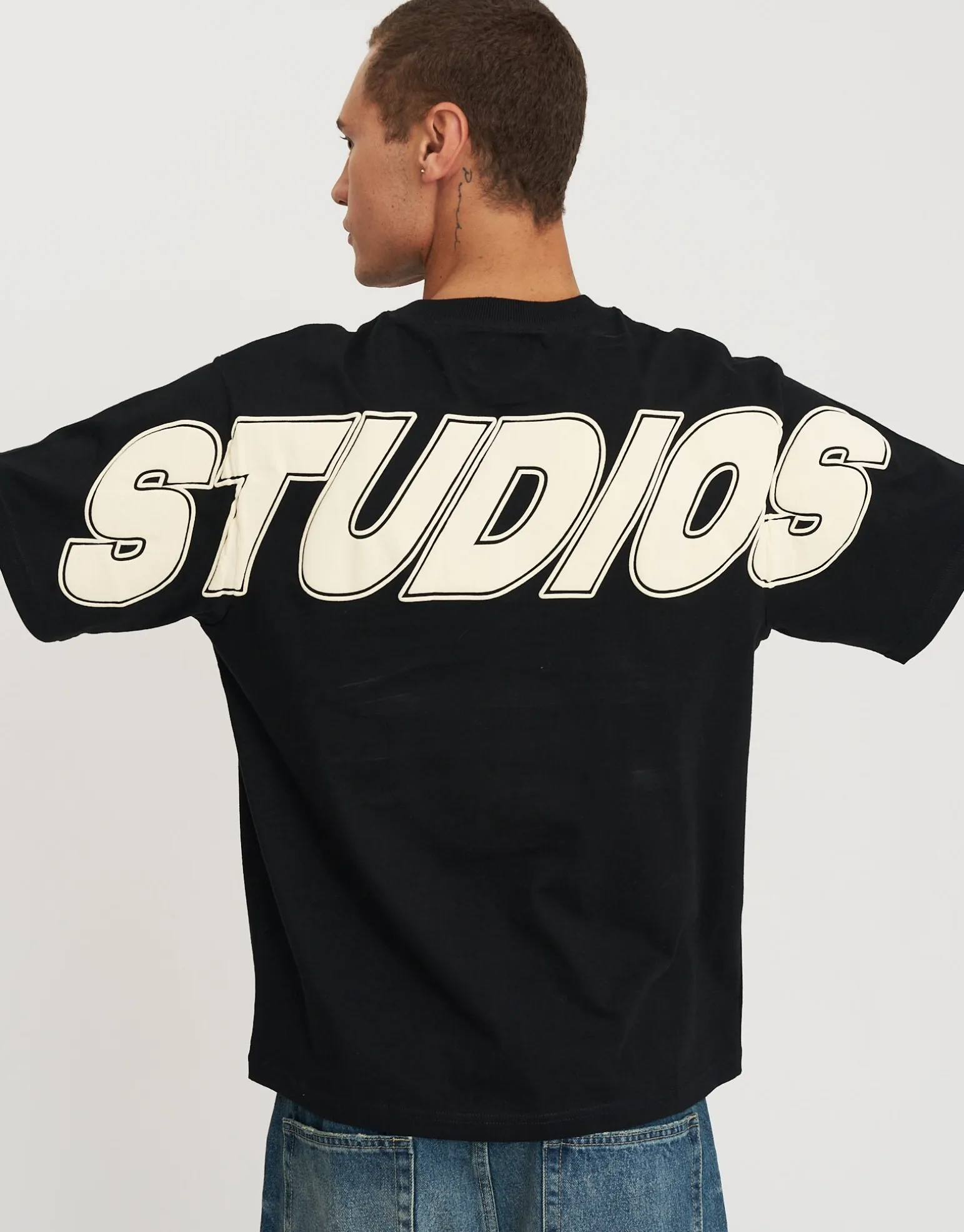 Studios Relaxed Fit T Shirt in Blanc