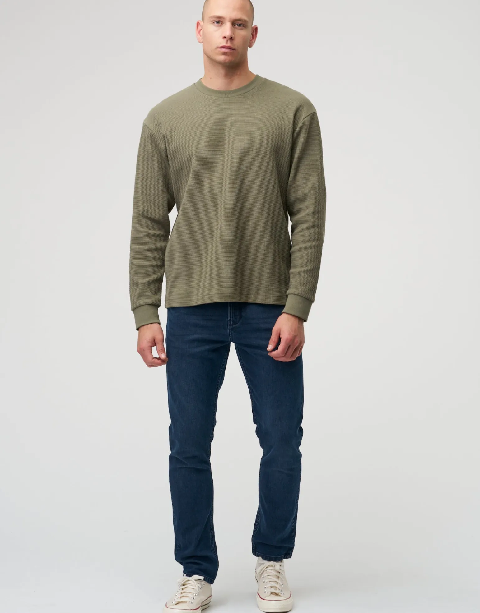 Taper Fit Jeans in Raw