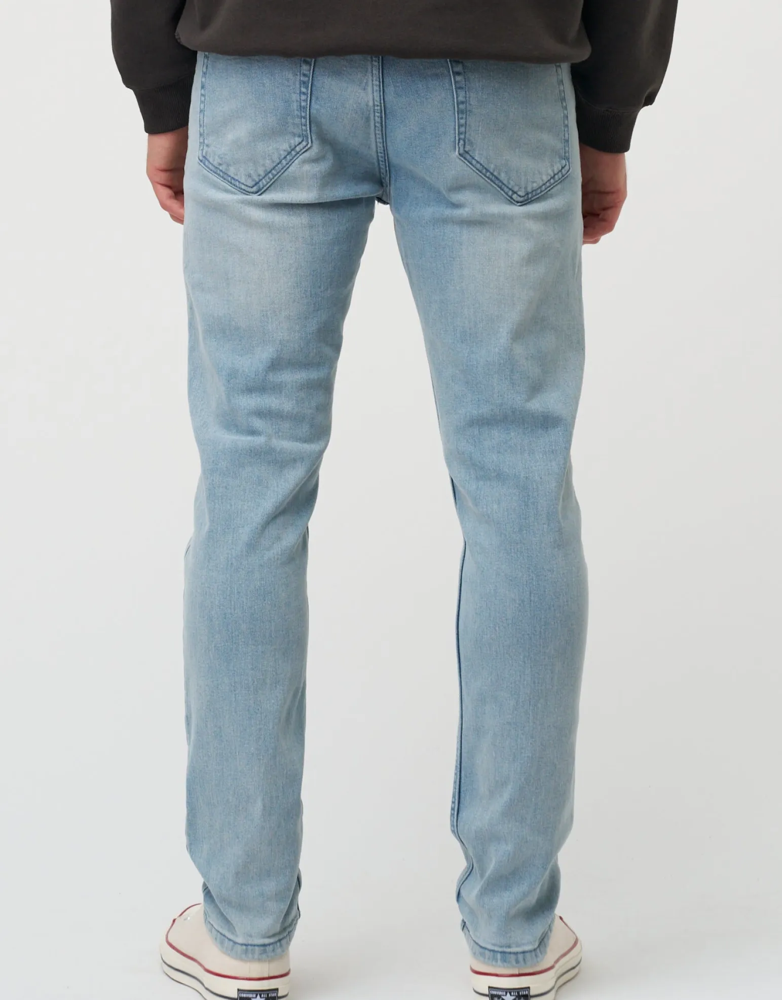 Taper Fit Jeans in Raw