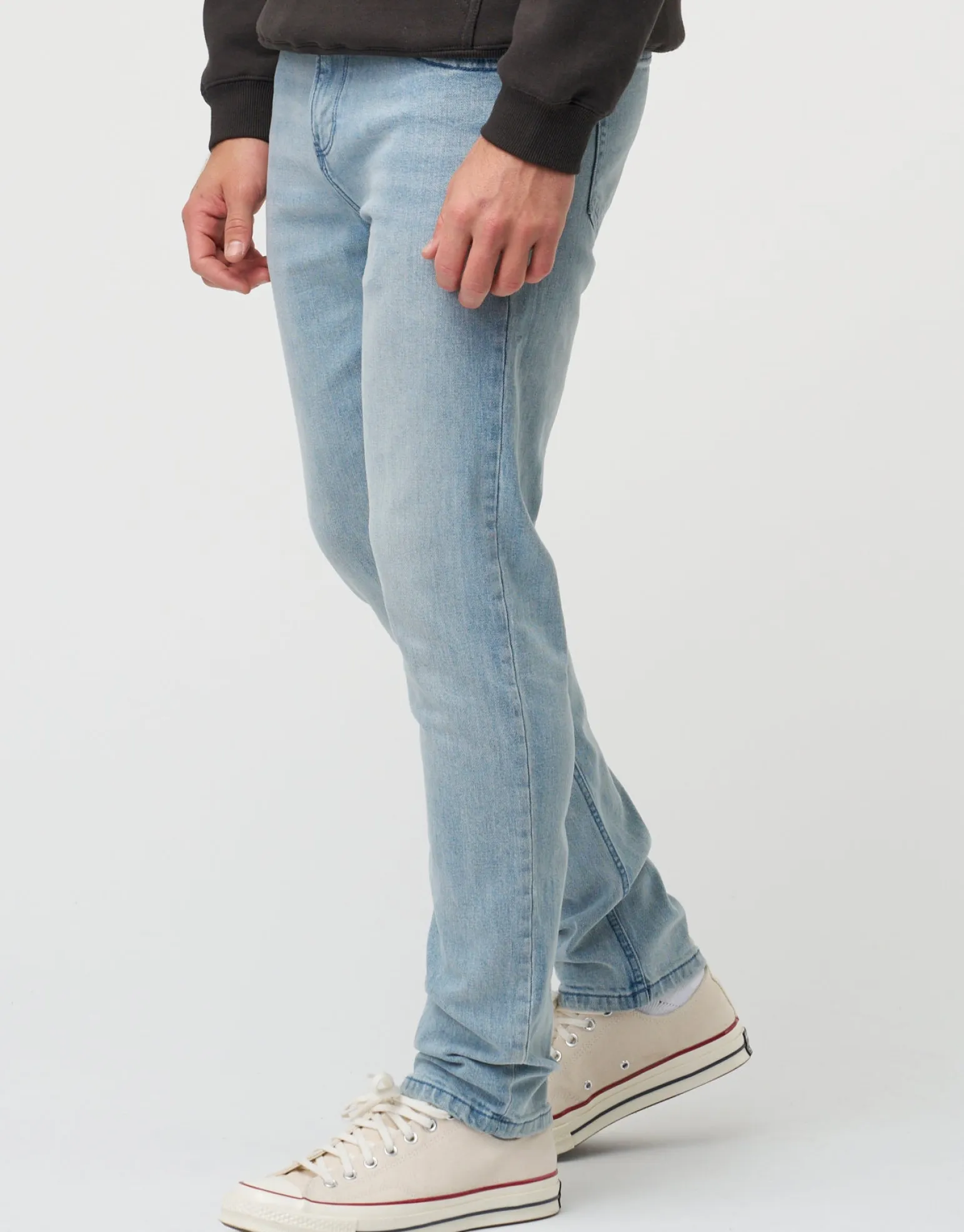 Taper Fit Jeans in Raw