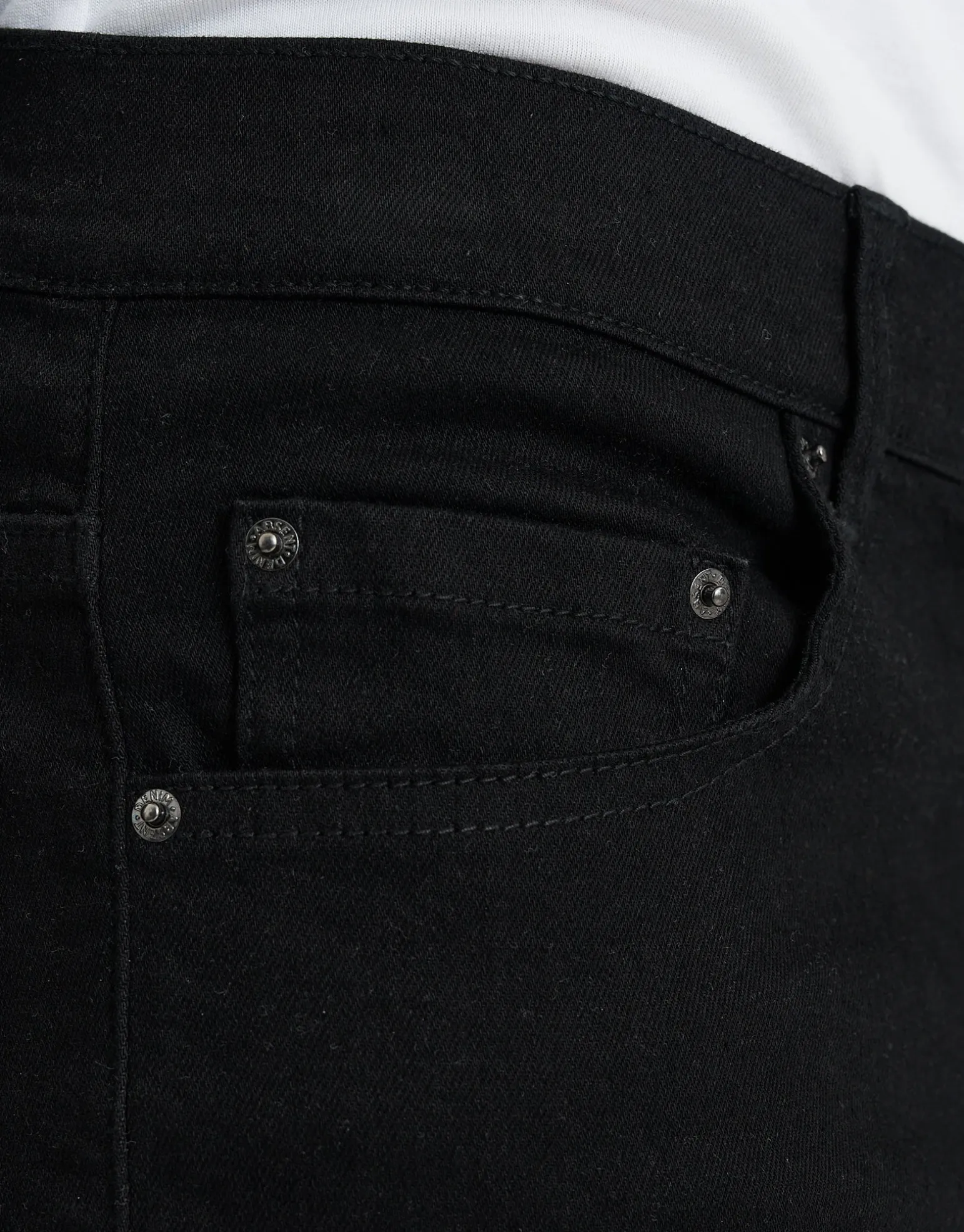 Taper Fit Jeans in Raw