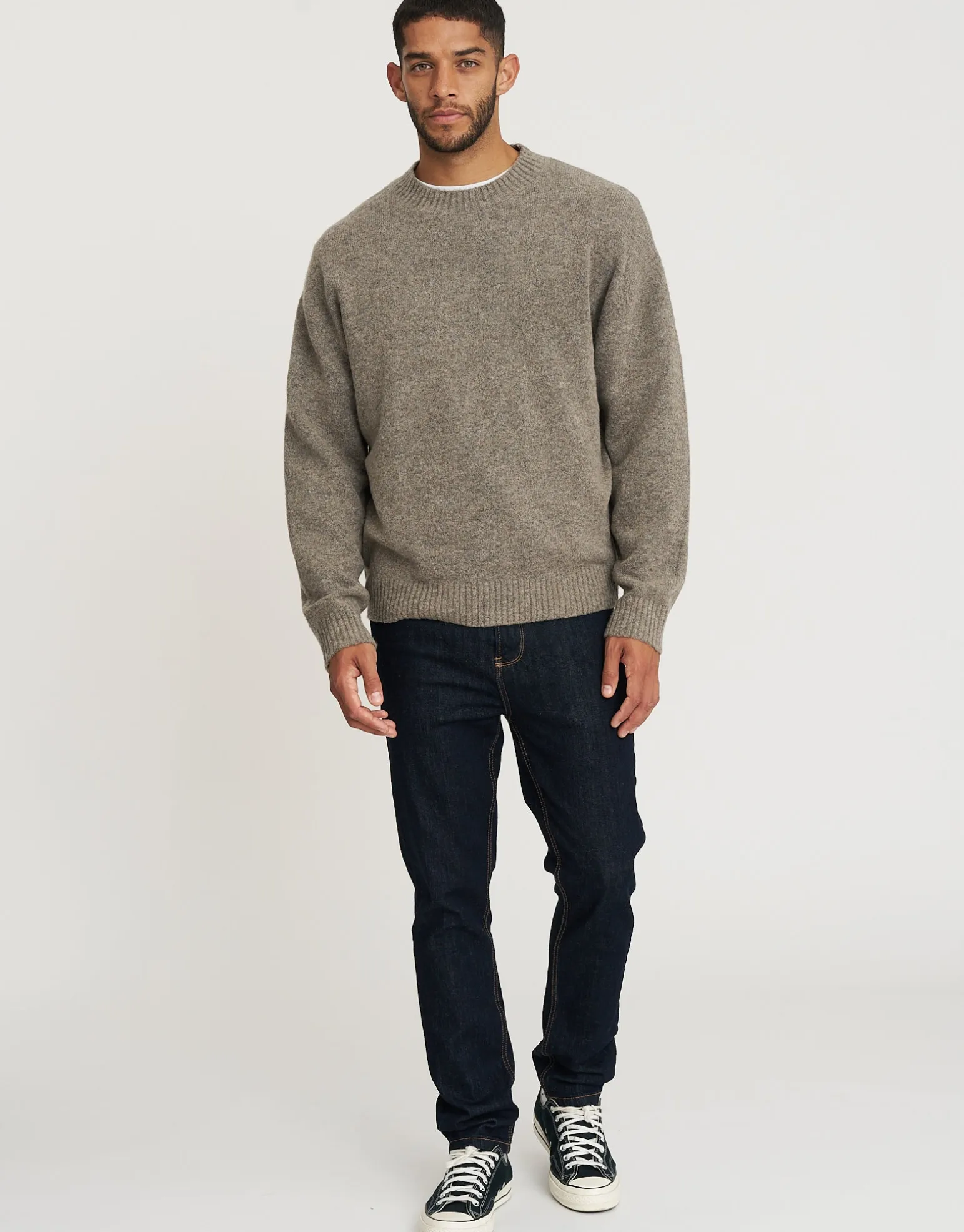 Taper Fit Jeans in Stone Bleach