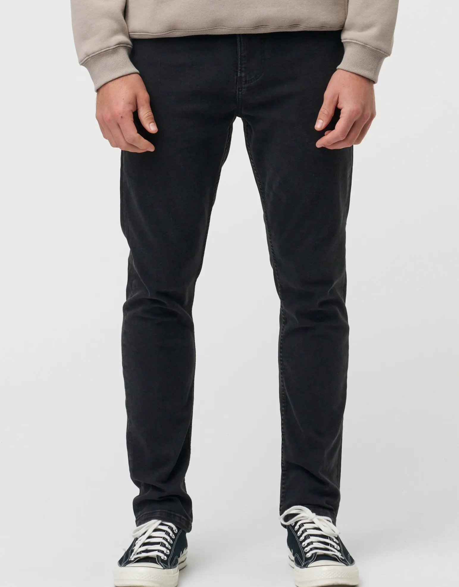 Taper Fit Jeans in Stone Bleach