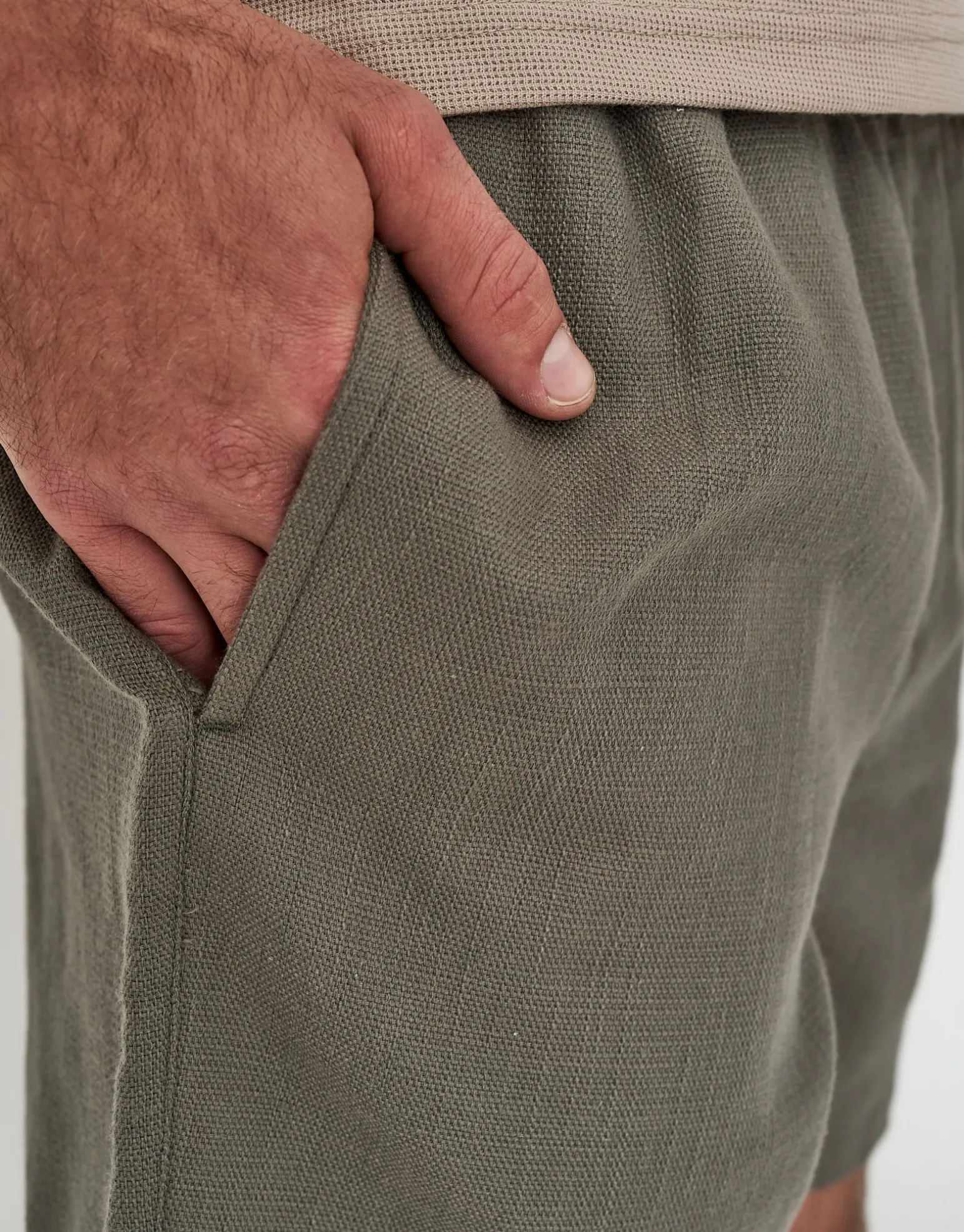 Textured Elastic Waist Shorts in Solid Black