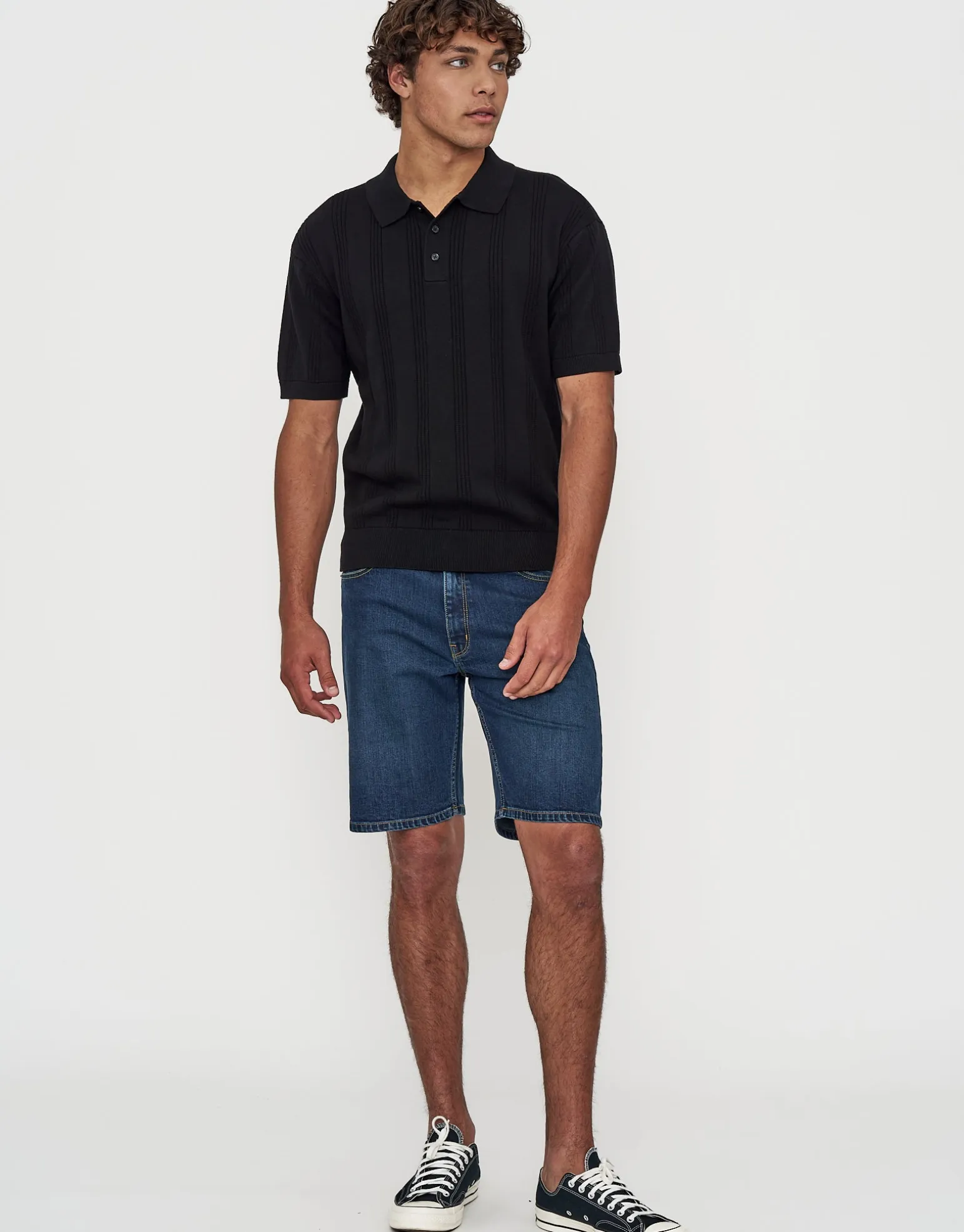 Textured Short Sleeve Polo in Brown