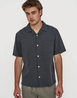 Textured Short Sleeve Shirt in Charcoal