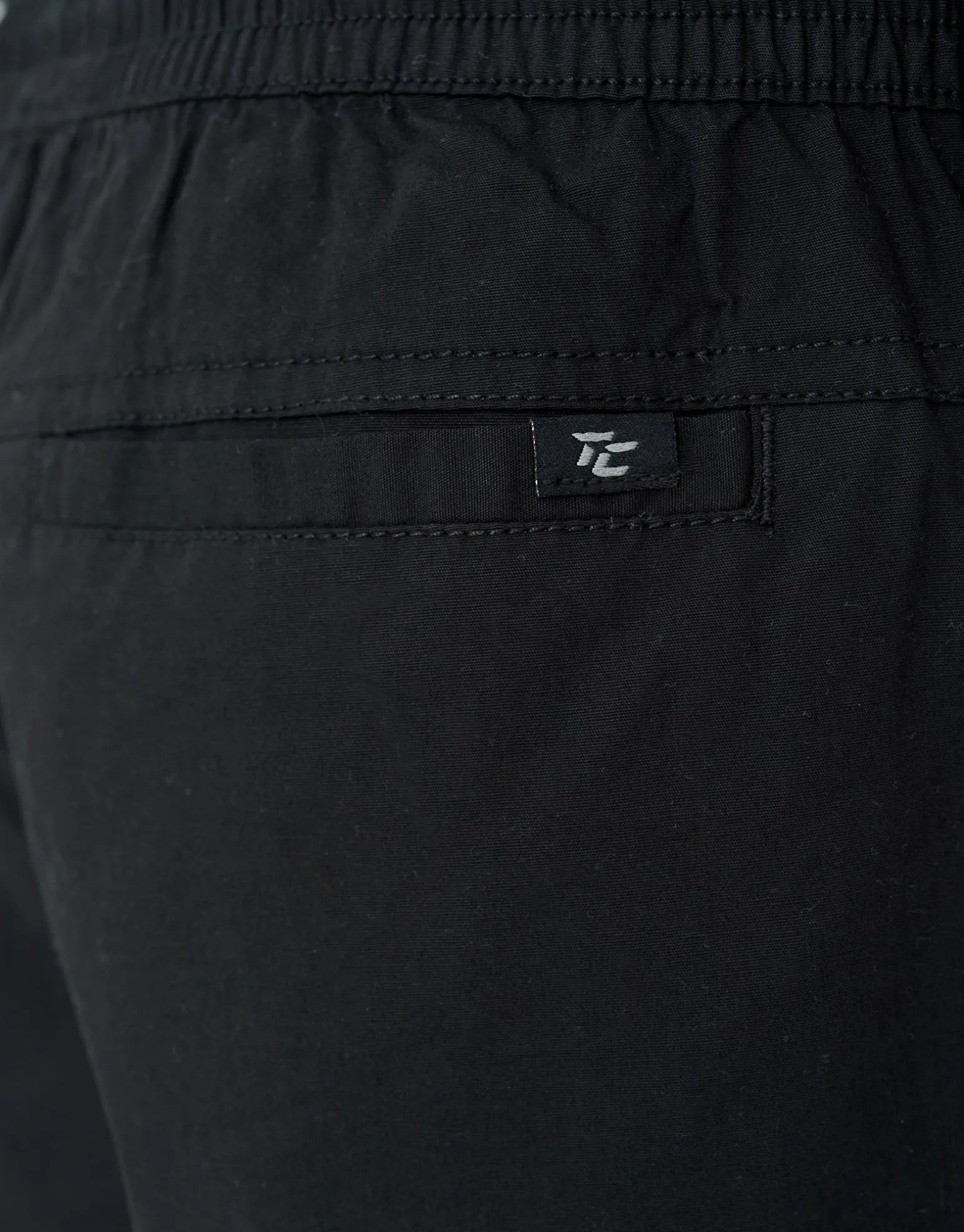 Training Club Everyday Shorts in Khaki