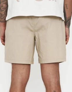 Training Club Everyday Shorts in Khaki