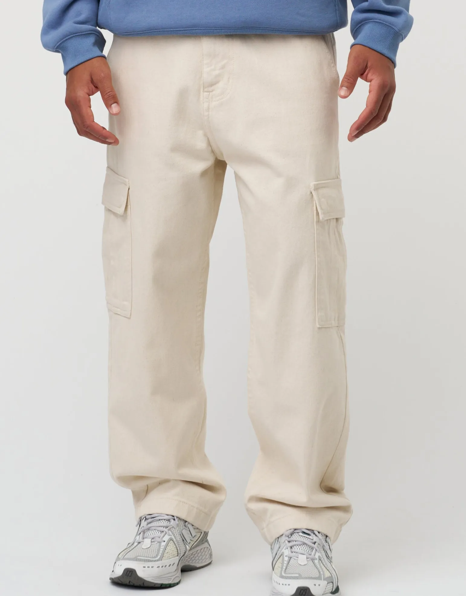 Twill Baggy Fit Cargo Pants in Black