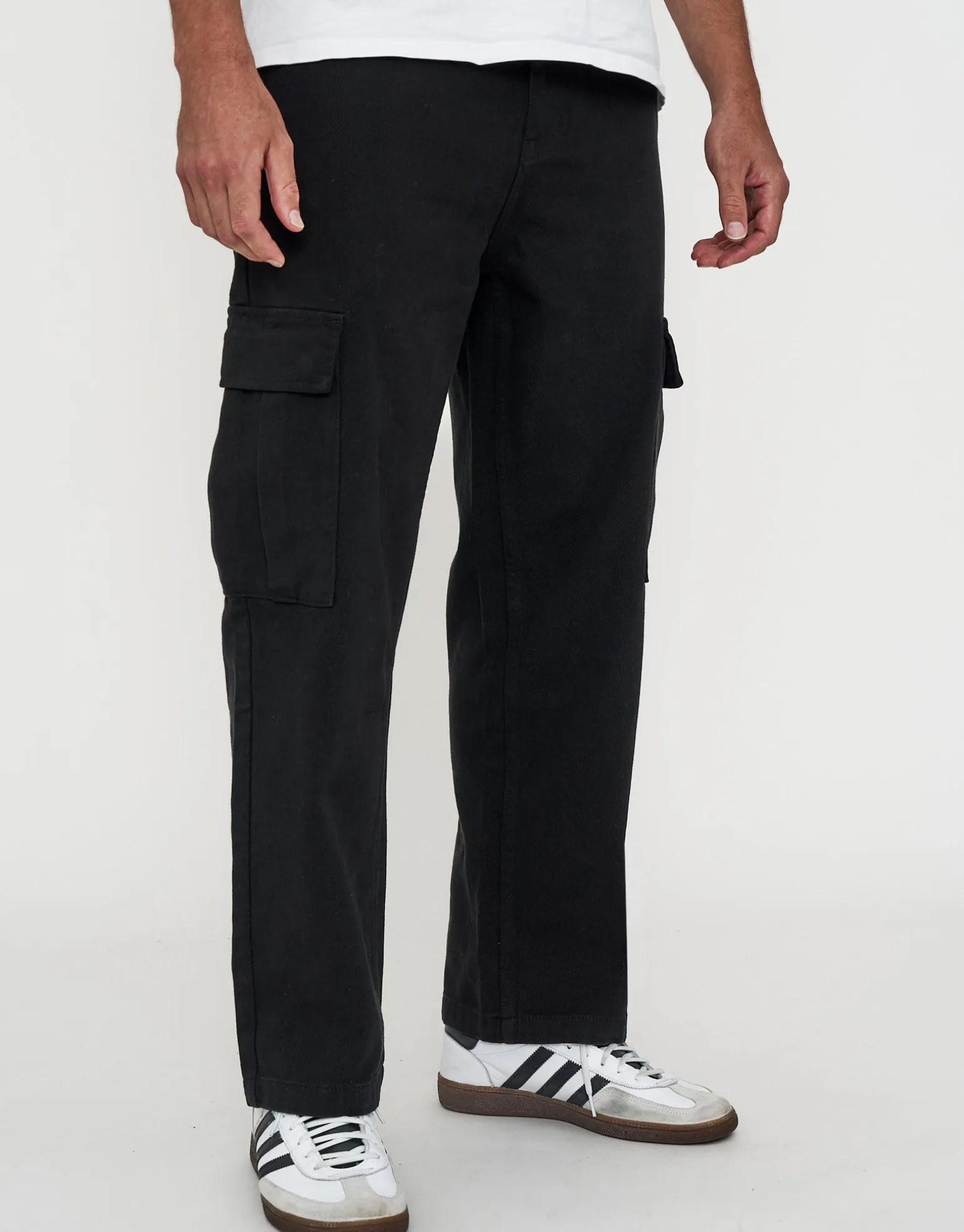 Twill Baggy Fit Cargo Pants in Black