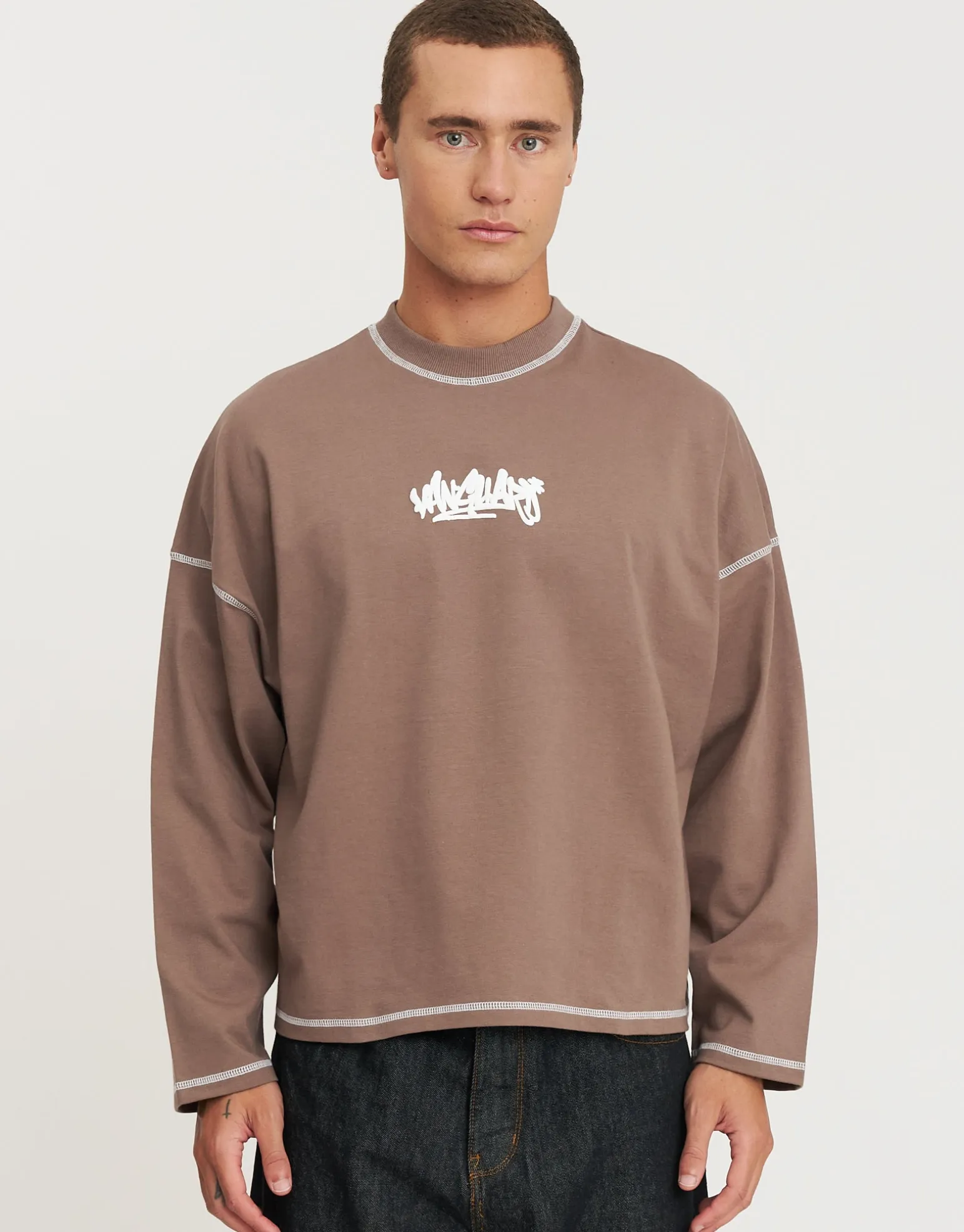 Vanguard Cropped Long Sleeve T Shirt in Wood Smoke