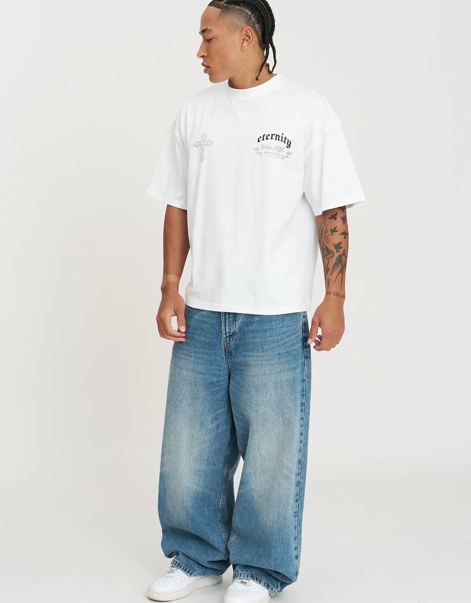 Vanguard Studios Box Fit T Shirt in Moon