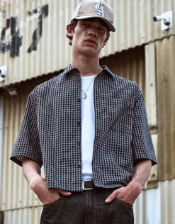 Vanguard Studios Cropped Short Sleeve Shirt in Black