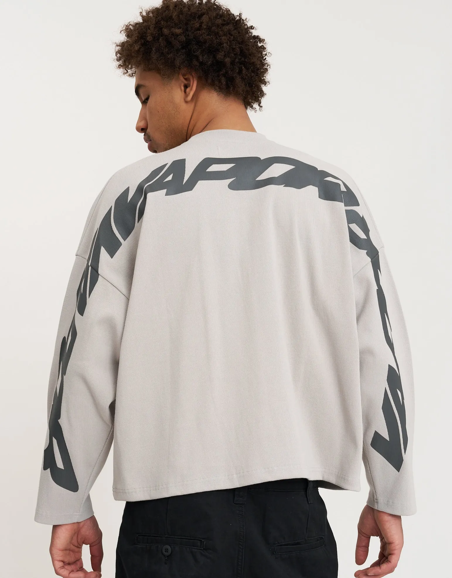 Vapor Textured Long Sleeve T Shirt in Moon