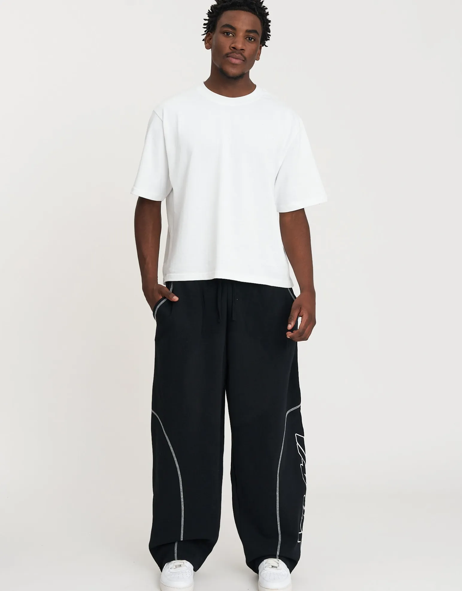 Vapor Wide Leg Track Pants in Black