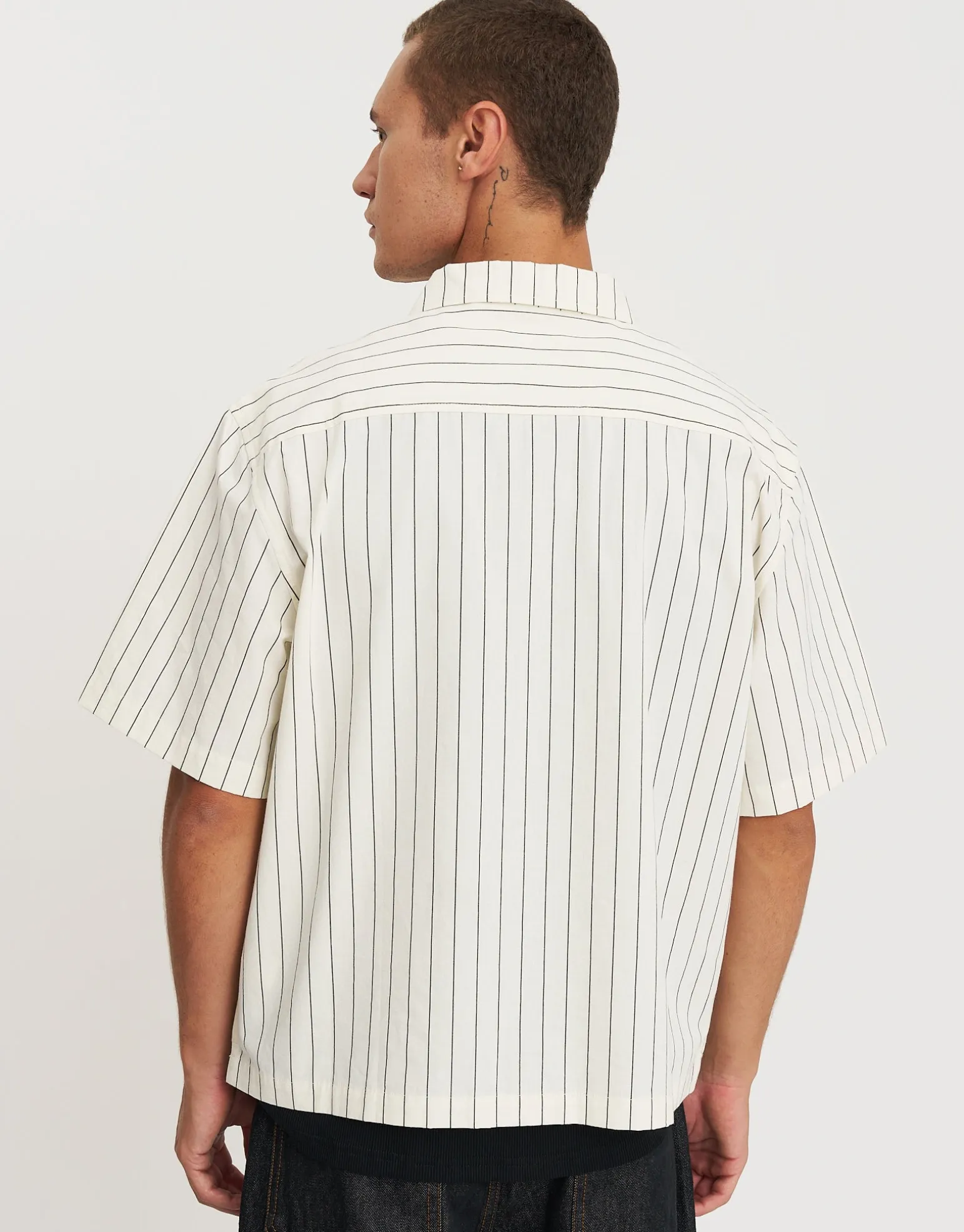 Vault Systems Cropped Short Sleeve Shirt in Blanc